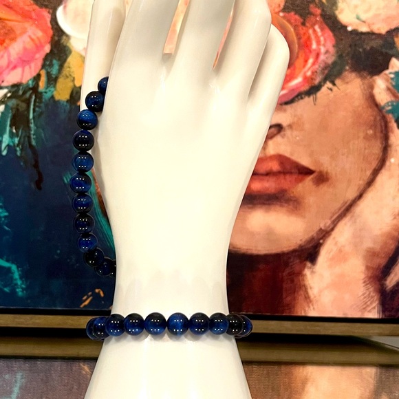 Handmade genuine gemstone bracelet. This Blue Tiger’s Eye bracelet is adjustable - Picture 2 of 10